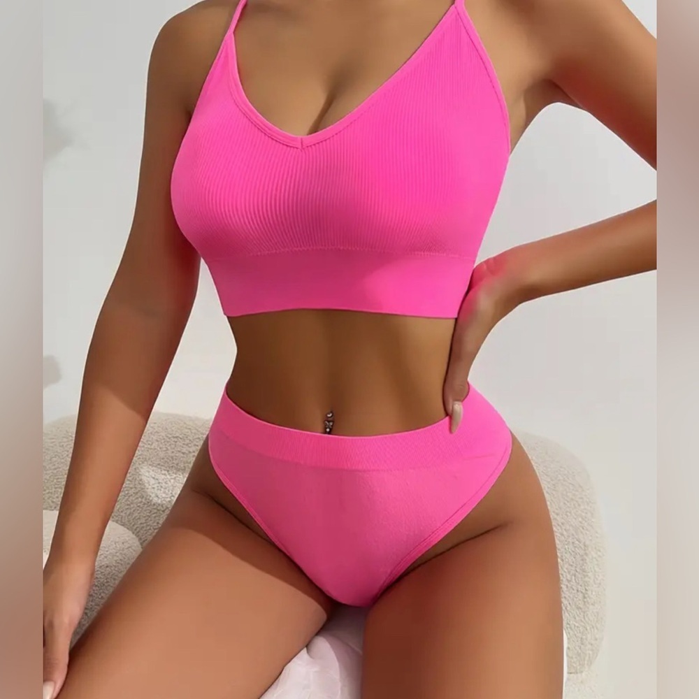 New neon pink ribbed bra and thong set women’s lingerie low back​​